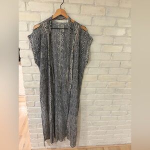 Black and White Kimono Cover Up with Belt